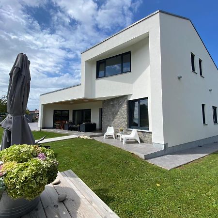 La Llosina Vivienda Vacacional Alquiler Integro Llanes Bagian luar foto