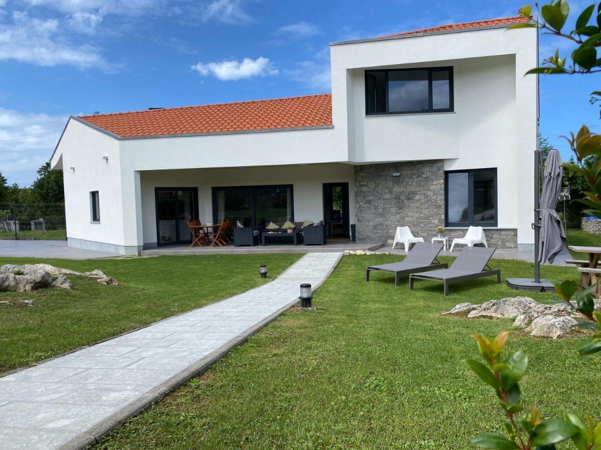 La Llosina Vivienda Vacacional Alquiler Integro Llanes Bagian luar foto