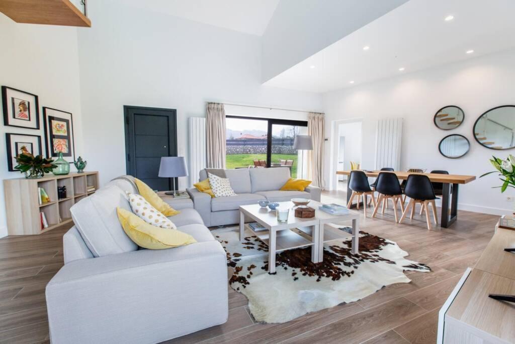 La Llosina Vivienda Vacacional Alquiler Integro Llanes Bagian luar foto