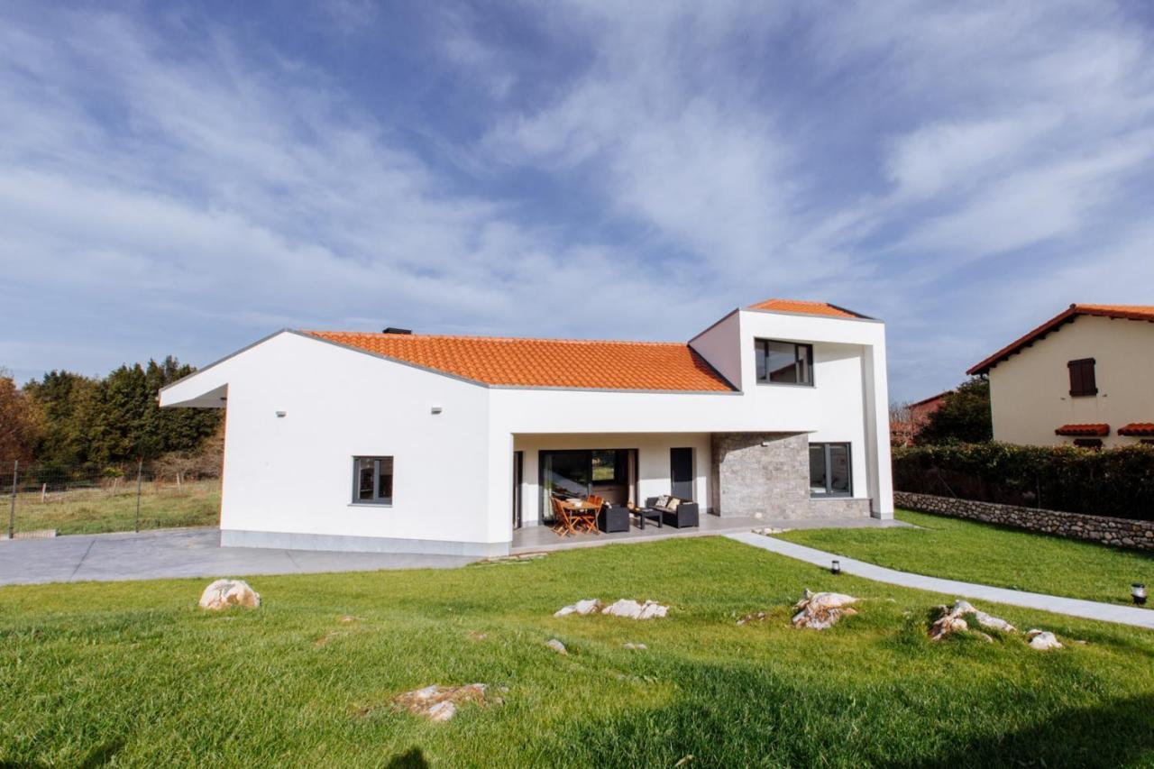 La Llosina Vivienda Vacacional Alquiler Integro Llanes Bagian luar foto
